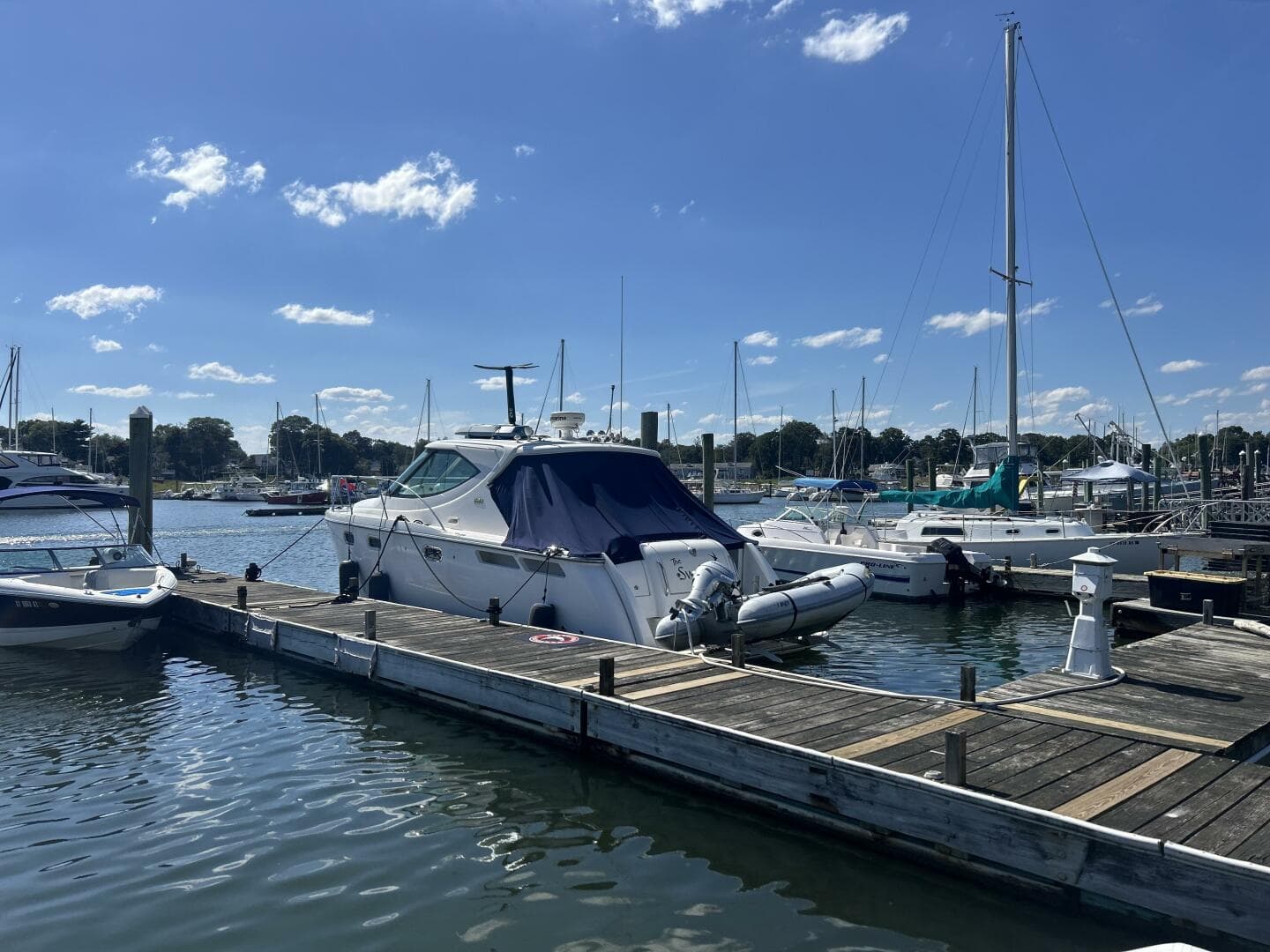 2008 Tiara Yachts 3500 Sovran