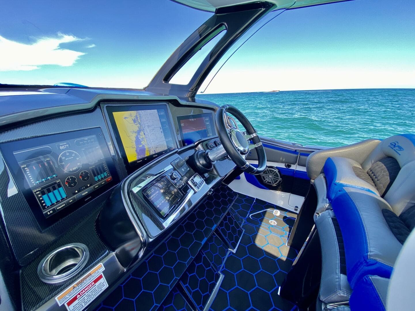 MTI 42 - Tobito I - Helm