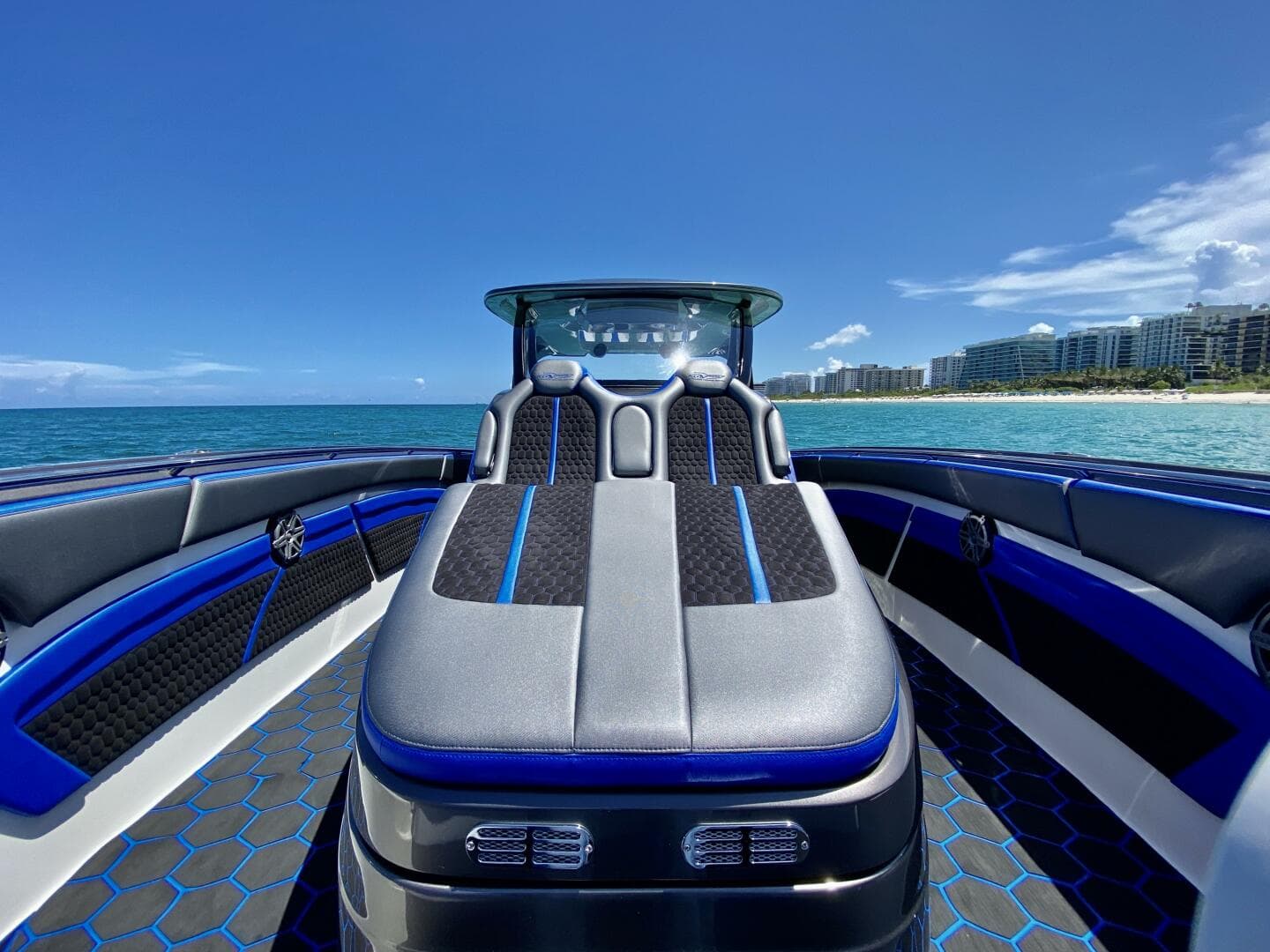 MTI 42 - Tobito I - Bow