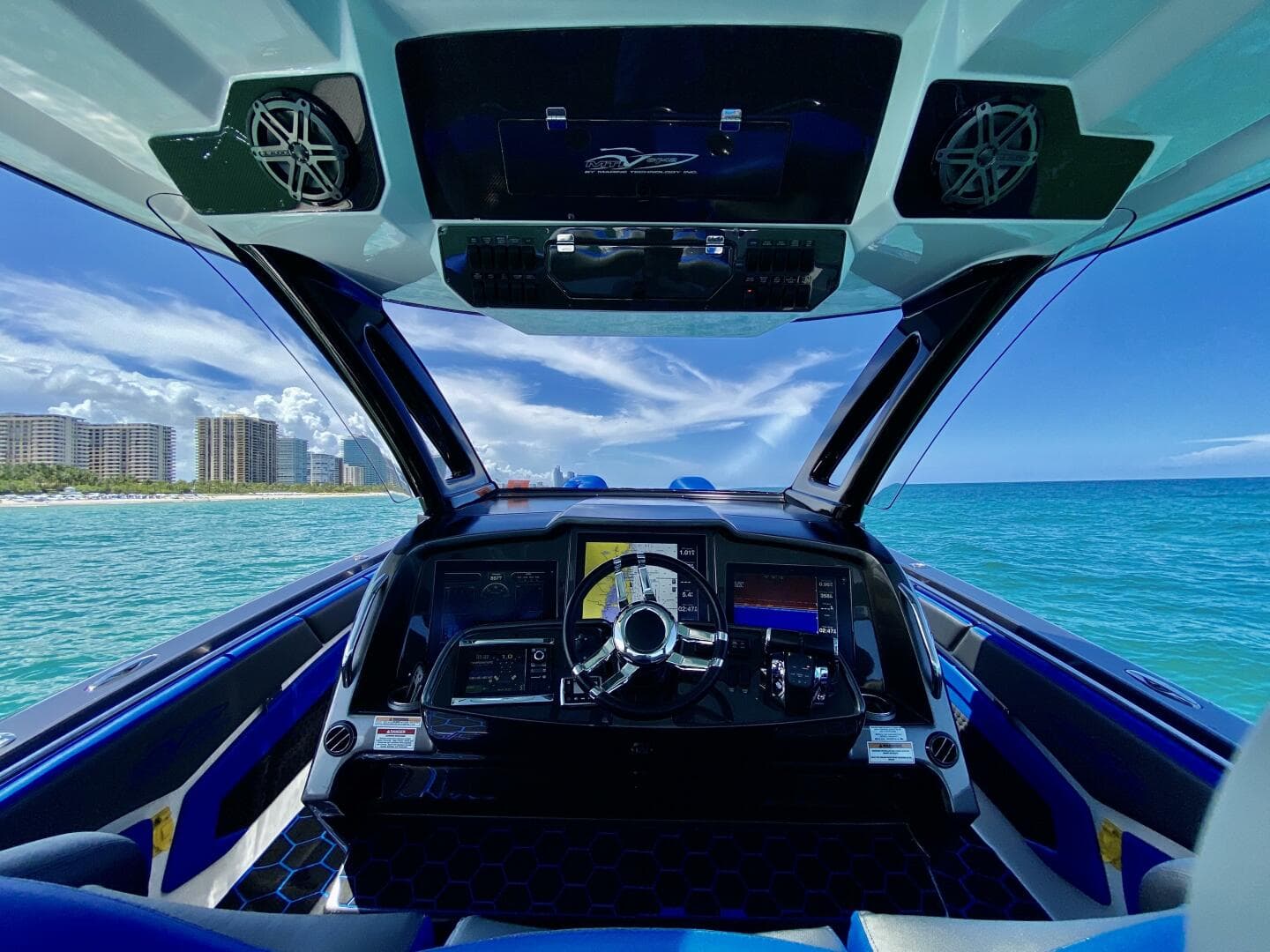 MTI 42 - Tobito I - Helm