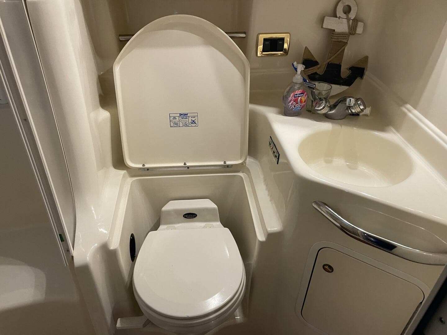 2001 Sea Ray 380 Sundancer