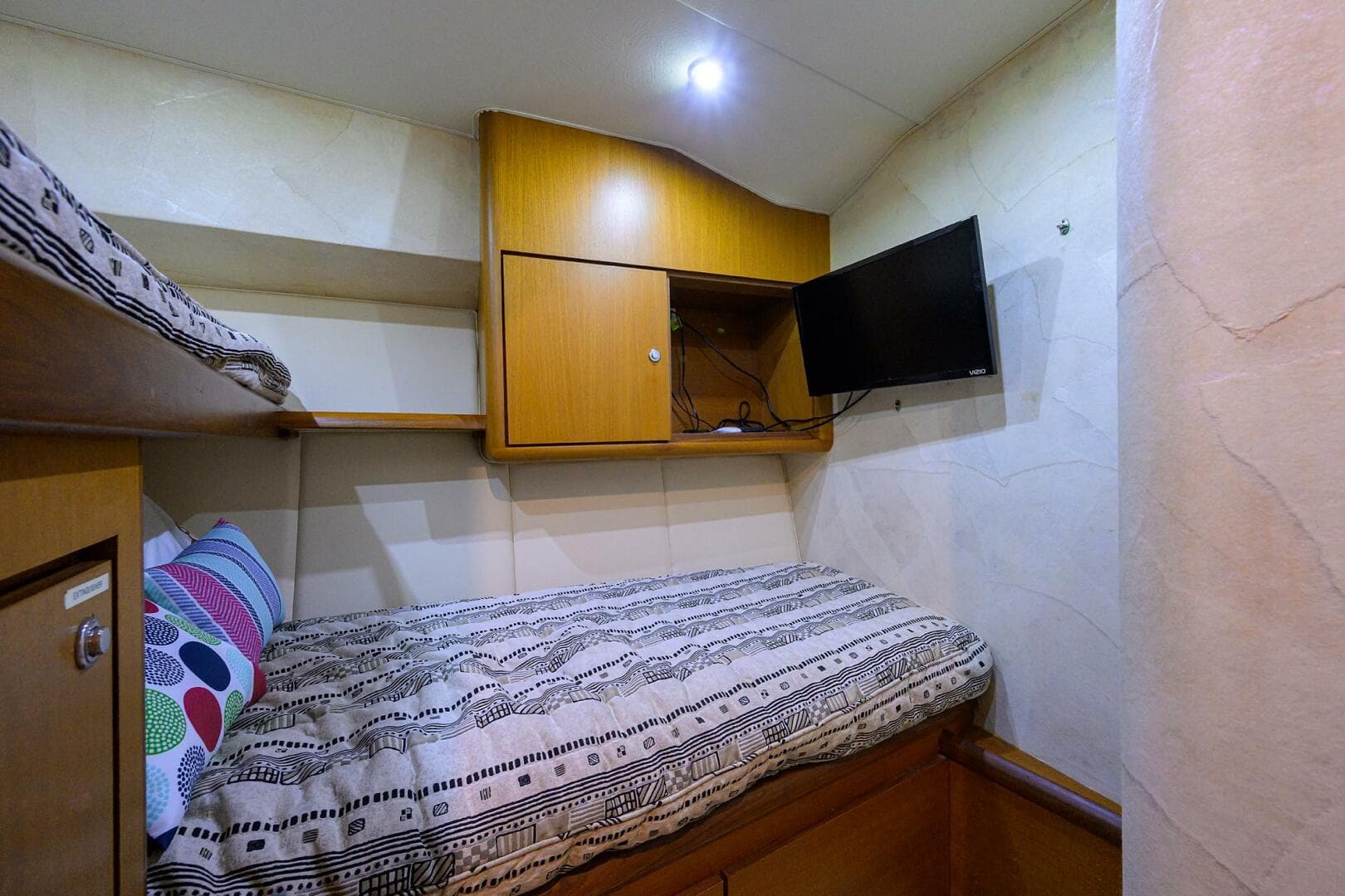 2001 Ocean Yachts Super Sport