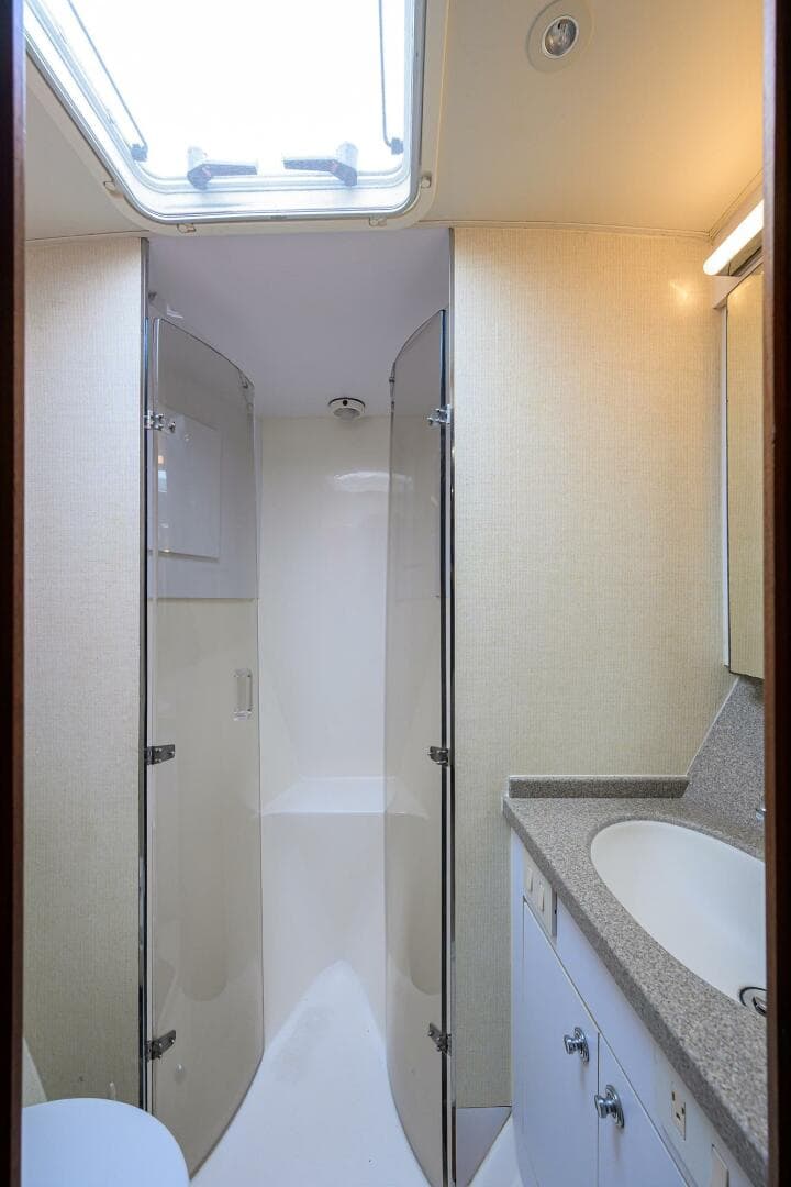 2001 Ocean Yachts Super Sport