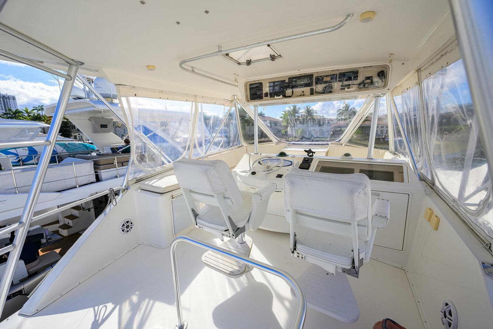 2001 Ocean Yachts Super Sport