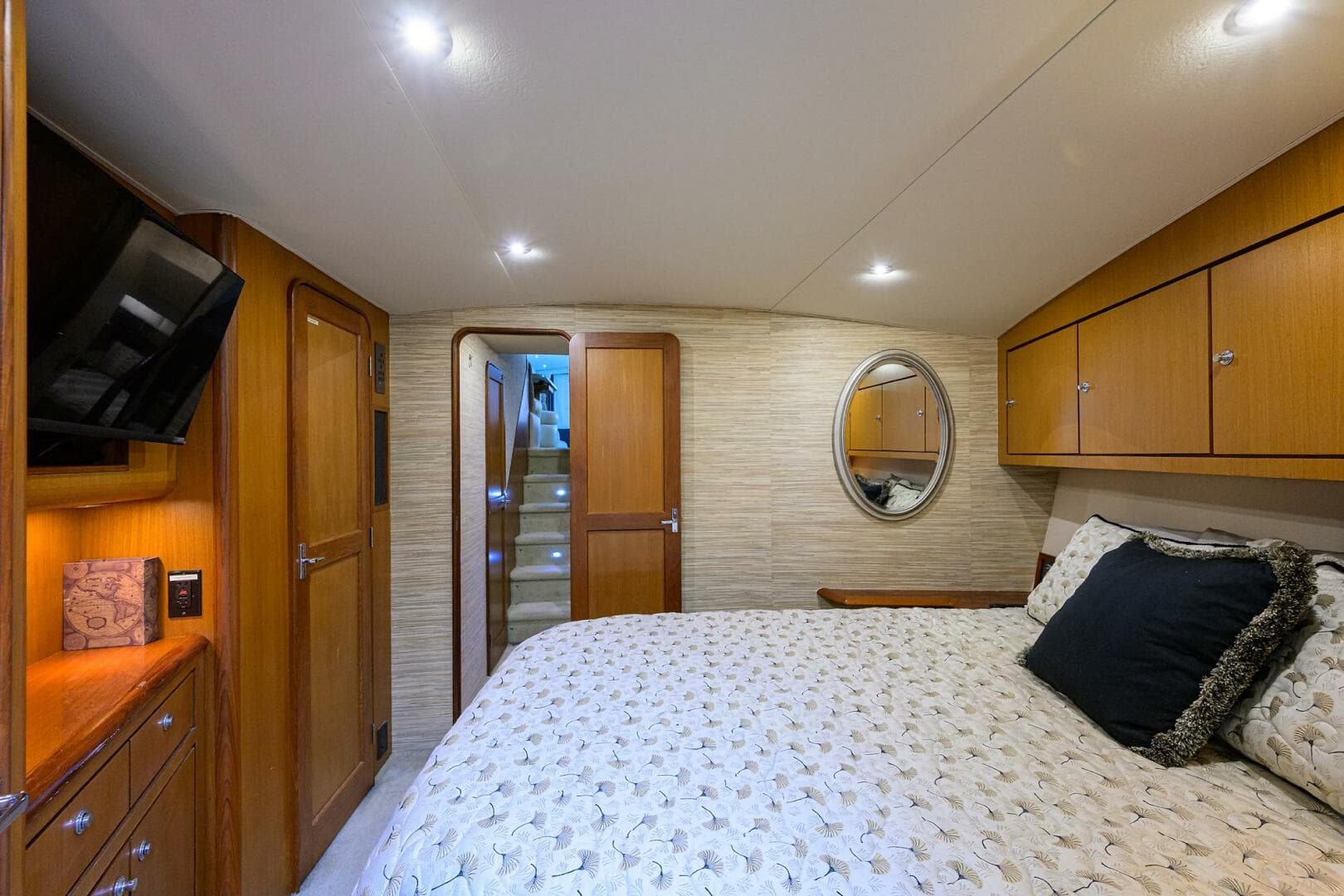 2001 Ocean Yachts Super Sport