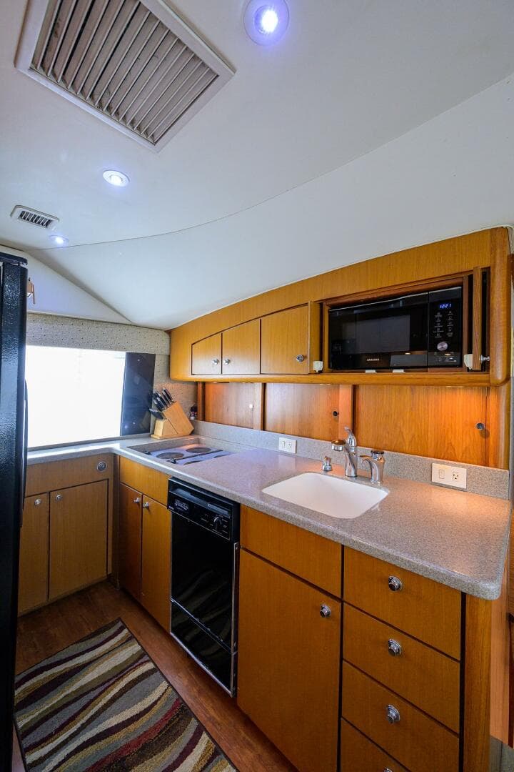 2001 Ocean Yachts Super Sport