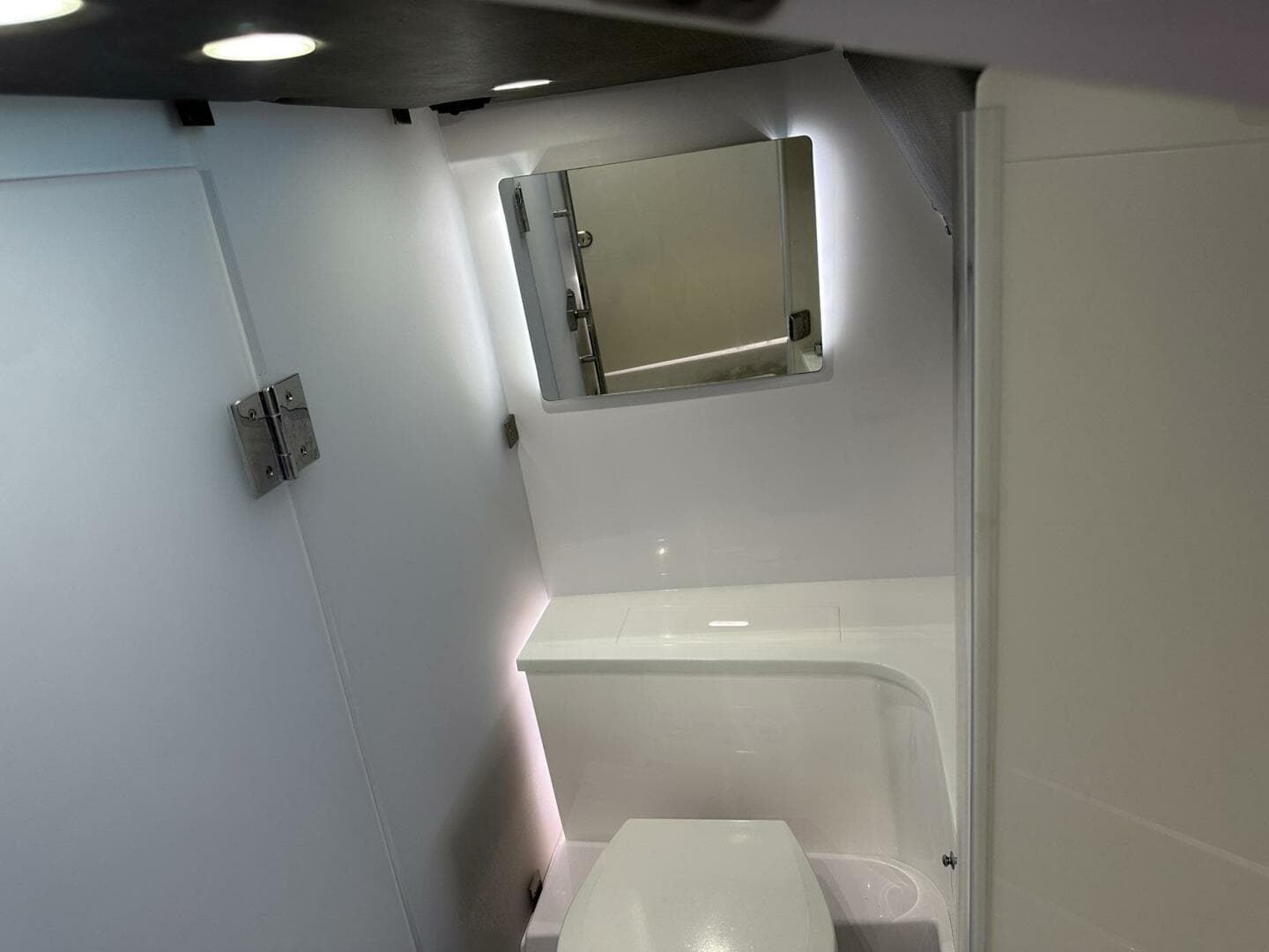 2024 Axopar 37 Sun Top