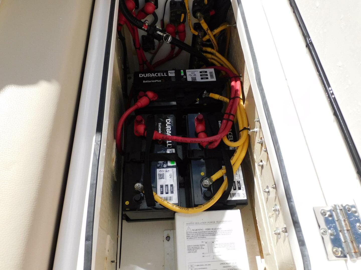 2016 Pursuit 325 Dual Console