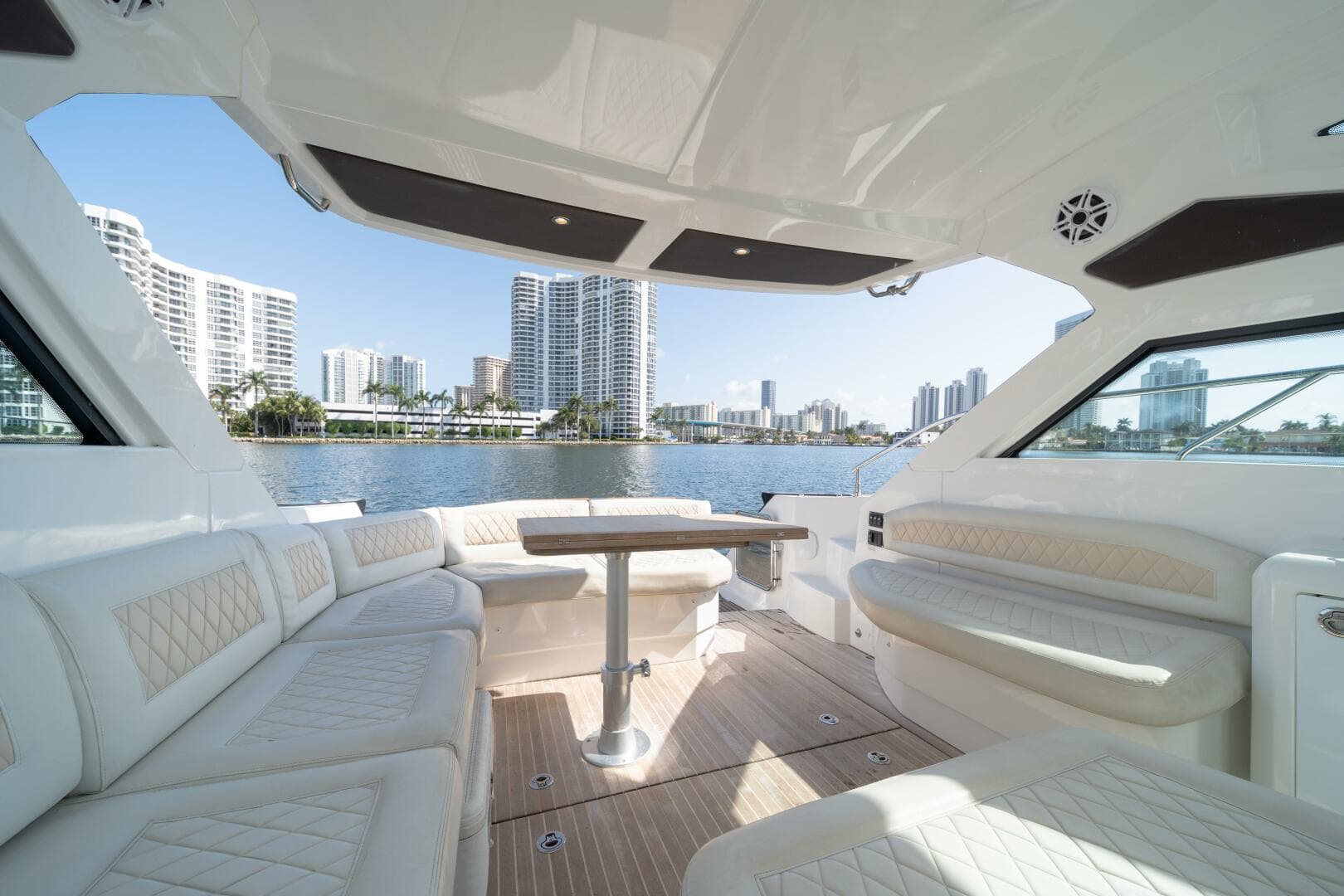 Beneteau 40 - Tis the Seasun 