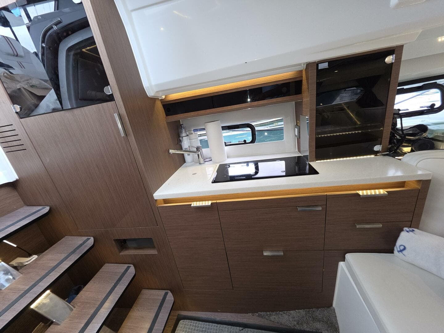 2022 Jeanneau Leader 10.5 WA Series 2