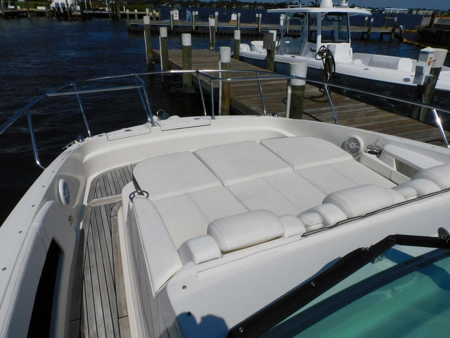 2018 Sea Ray Sundancer 320