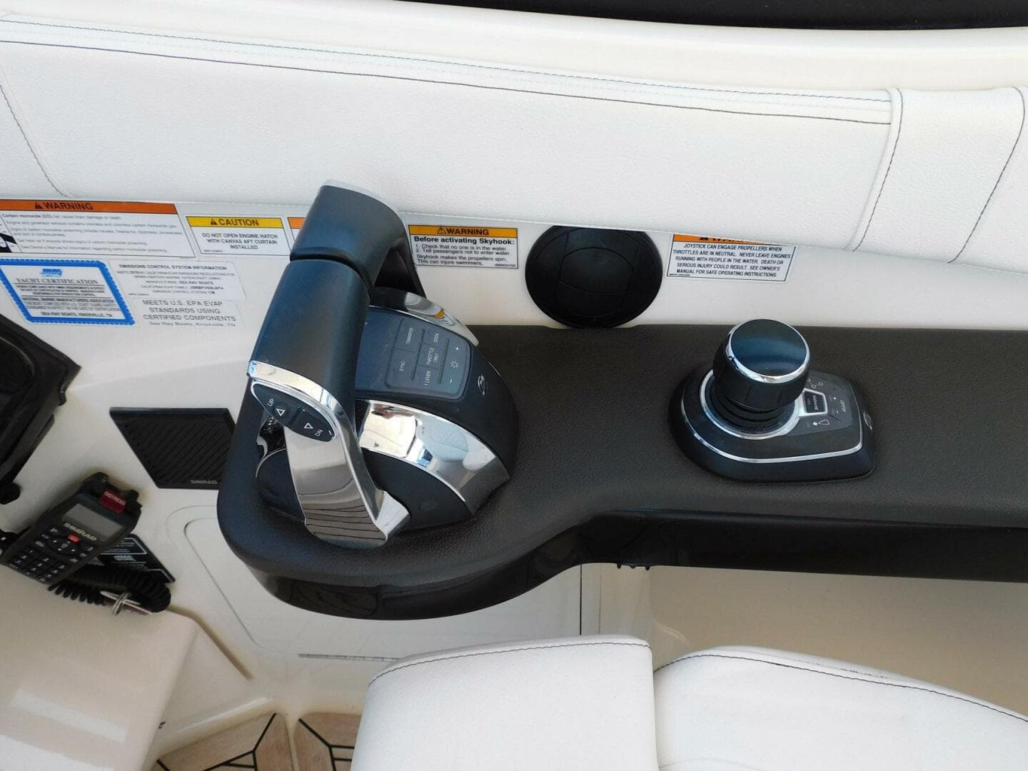 2018 Sea Ray Sundancer 320