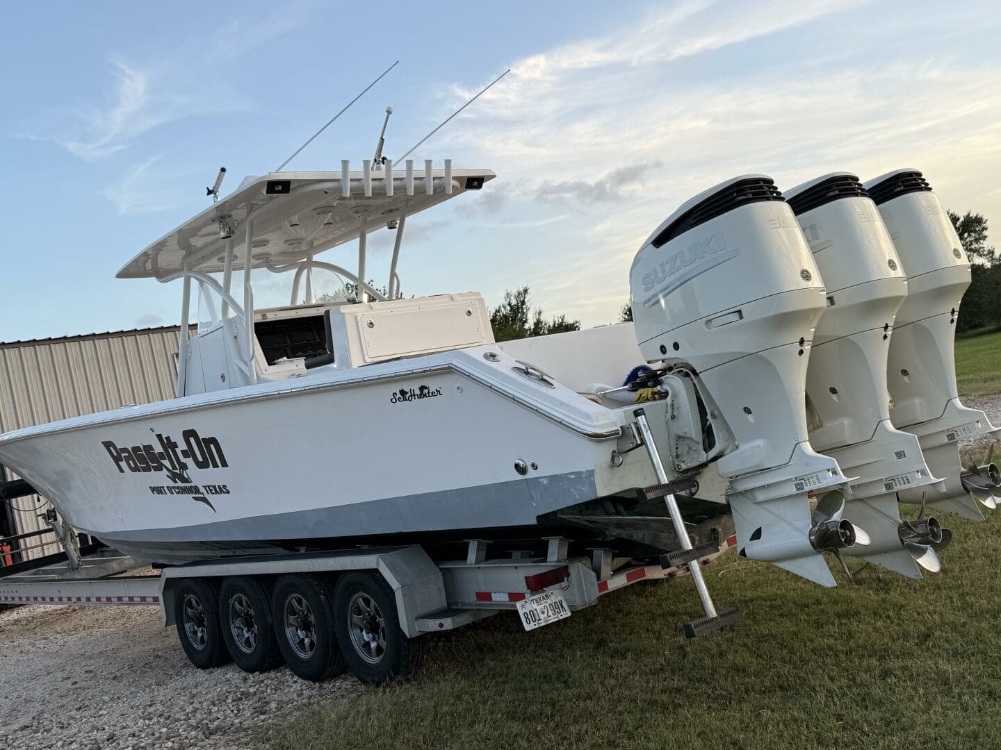 2014 Sea Hunter 40 Center Console