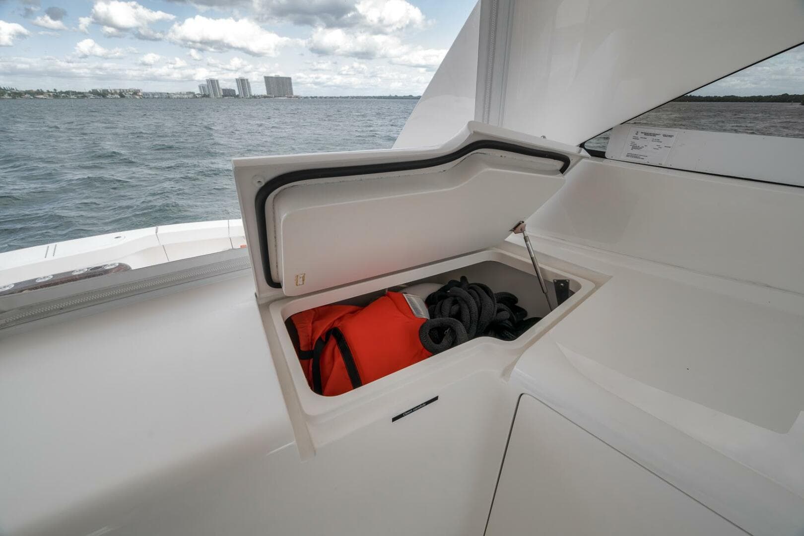 2015 Viking 52 Sport Coupe