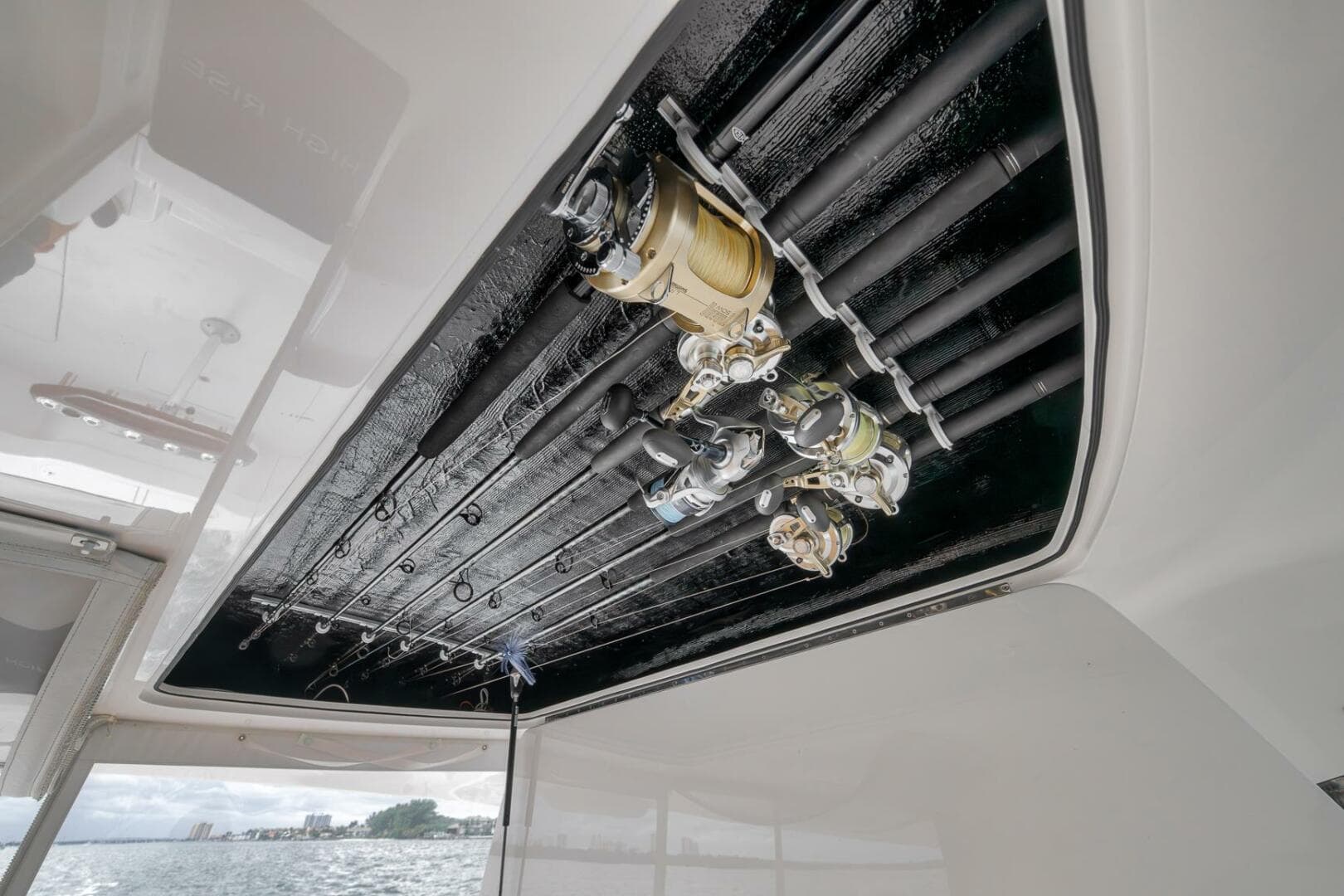 2015 Viking 52 Sport Coupe