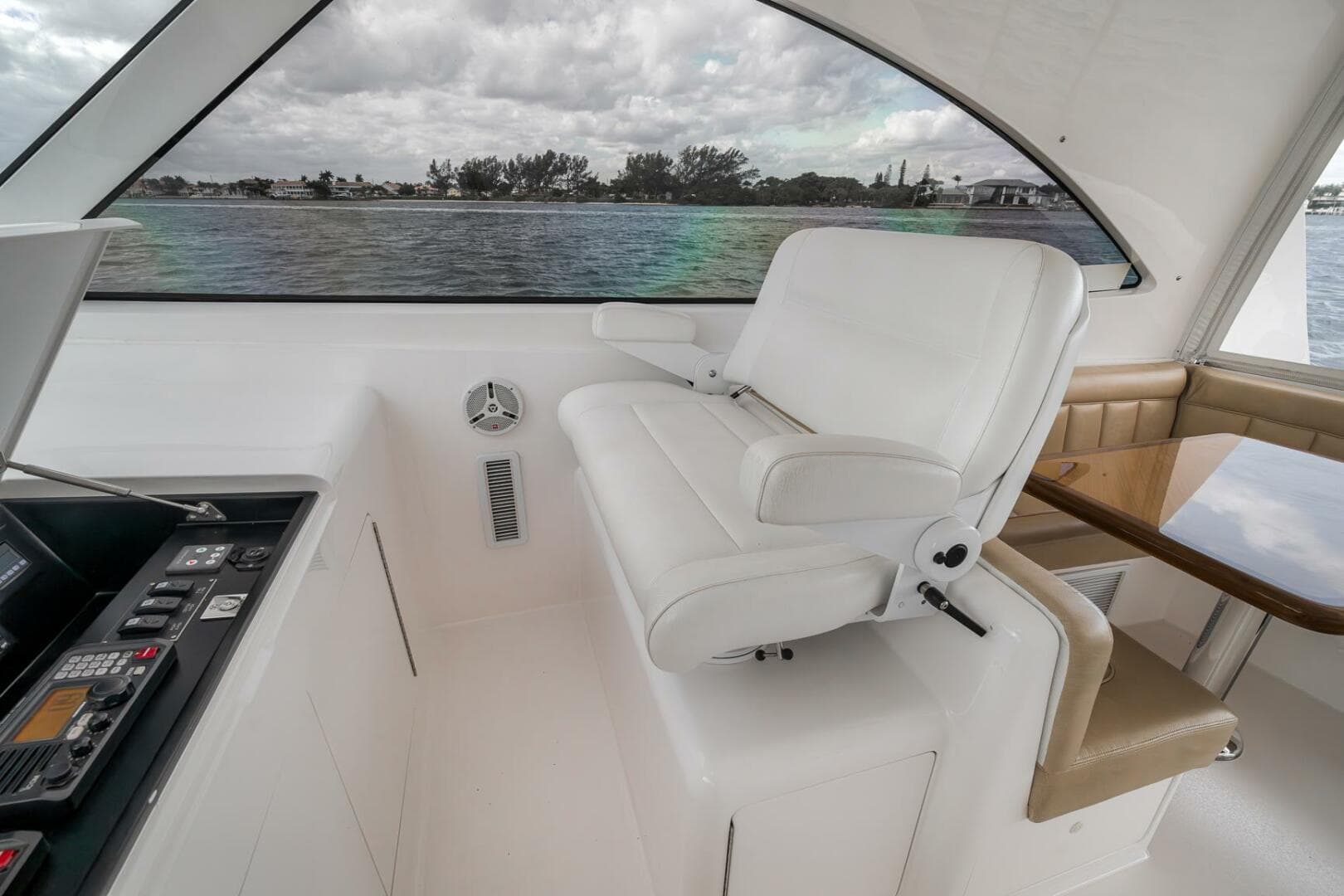 2015 Viking 52 Sport Coupe