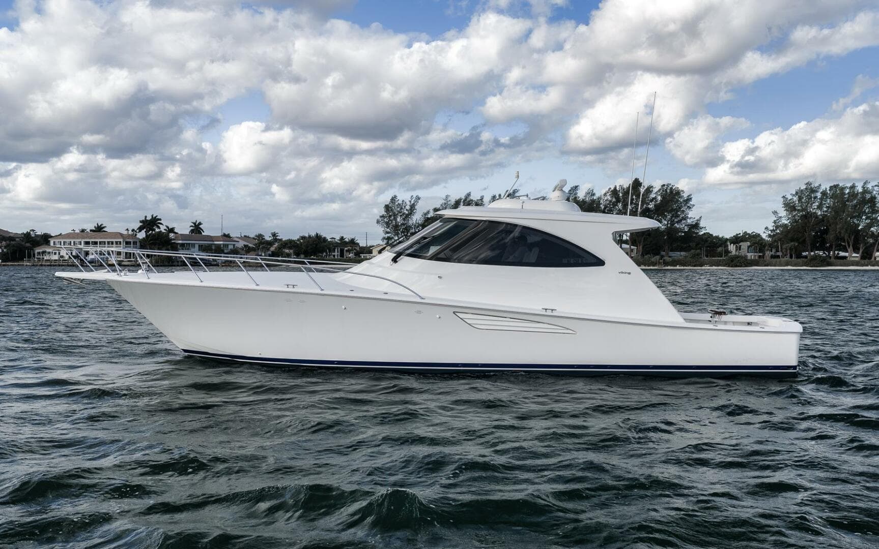 2015 Viking 52 Sport Coupe