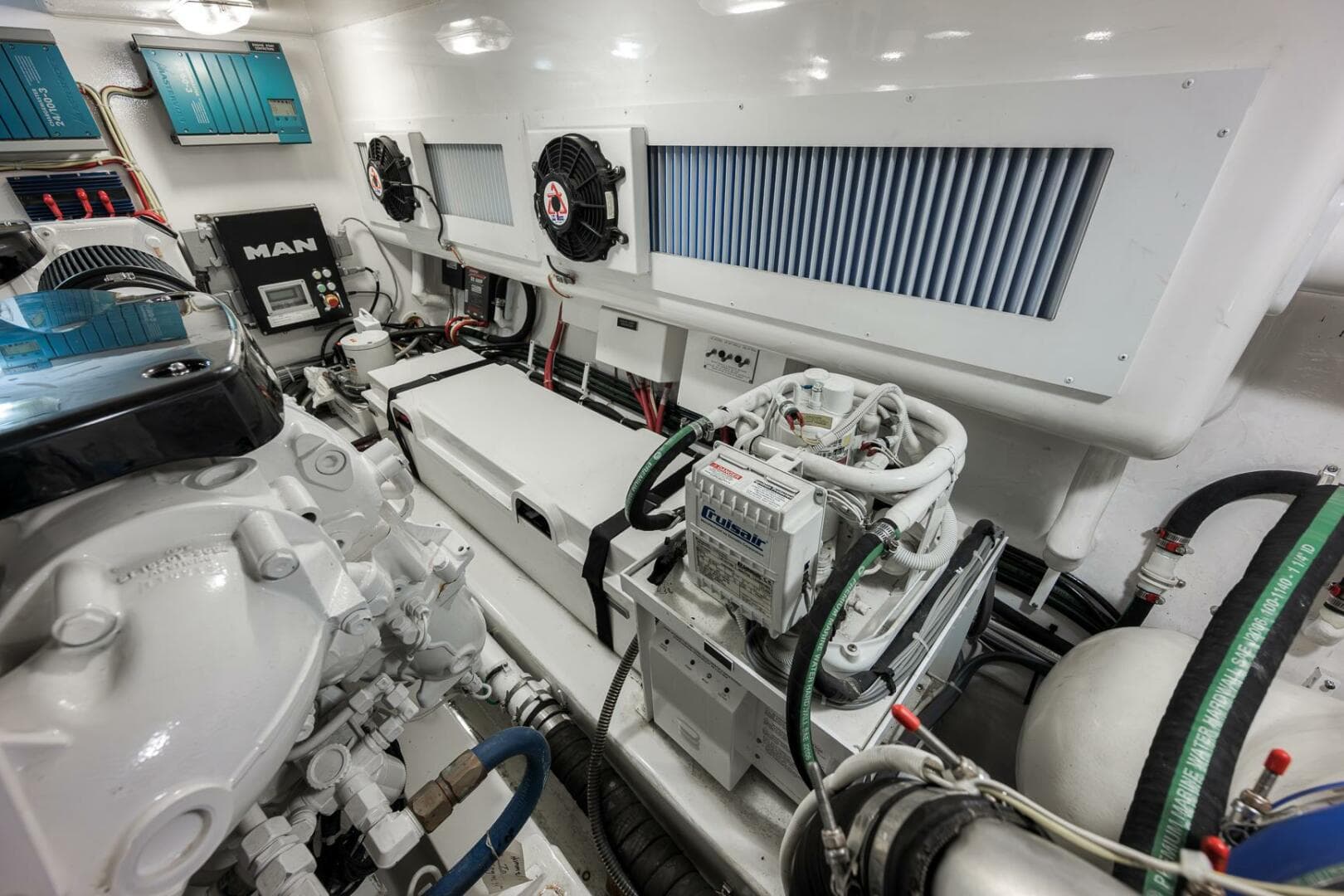 2015 Viking 52 Sport Coupe