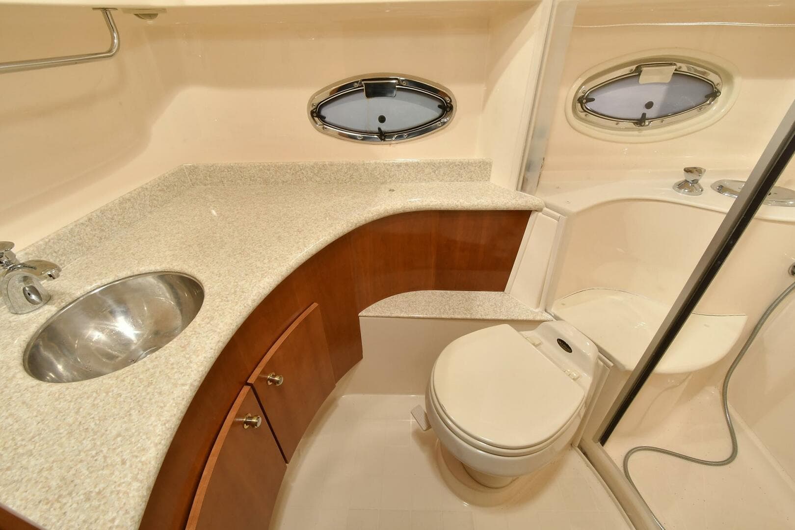 2001 Carver 466 Motor Yacht