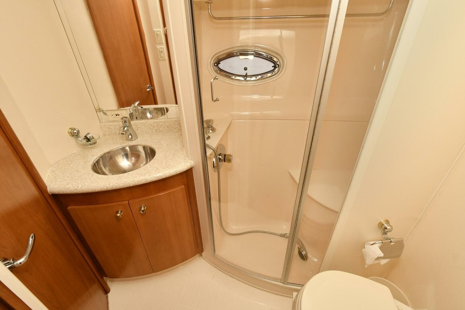 2001 Carver 466 Motor Yacht