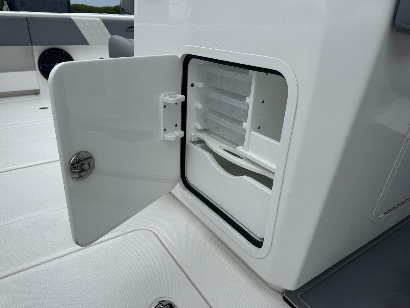 2025 Invincible 35 Catamaran