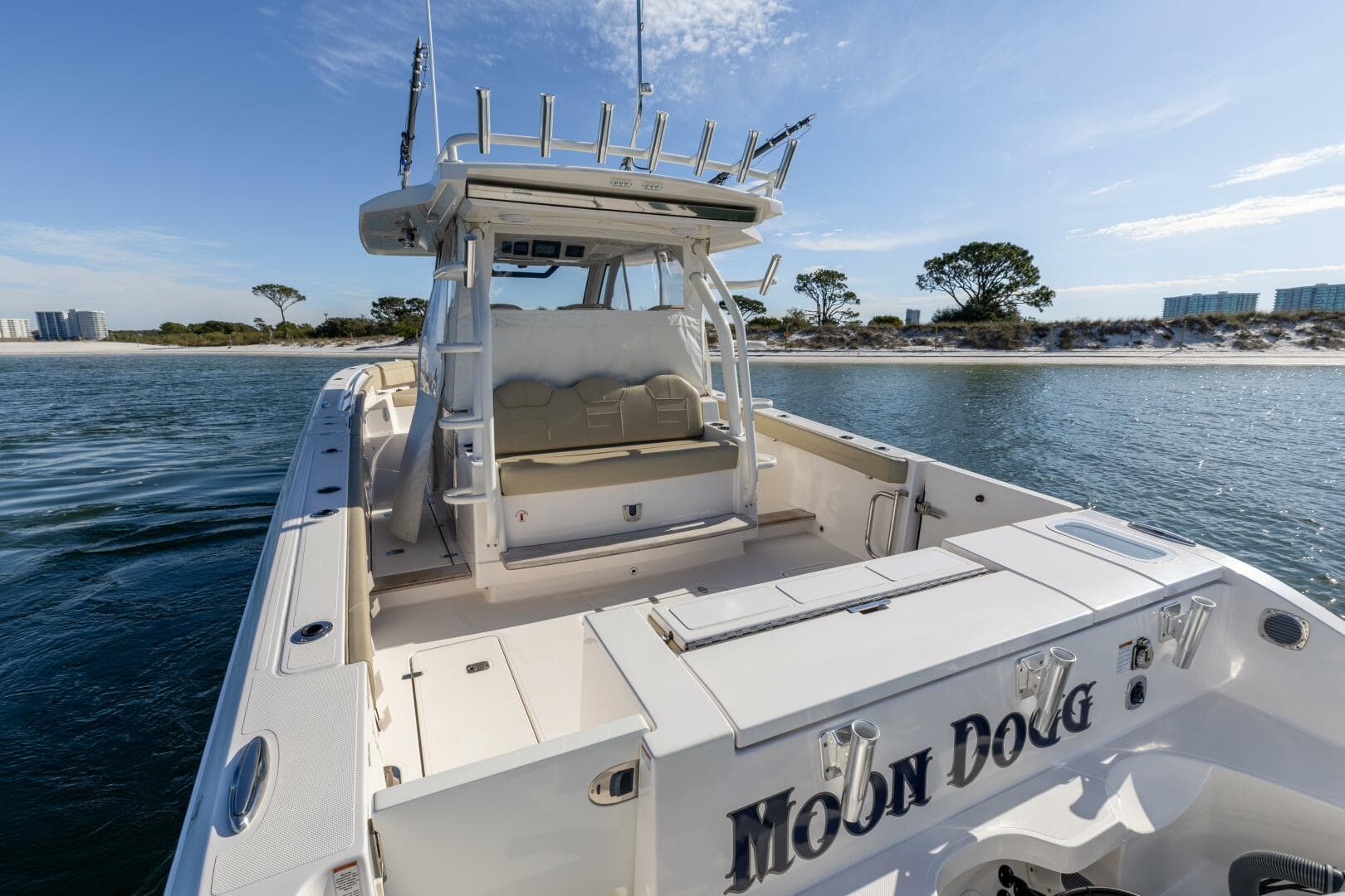 2019 Pursuit S 368 Moon Dogg Cockpit