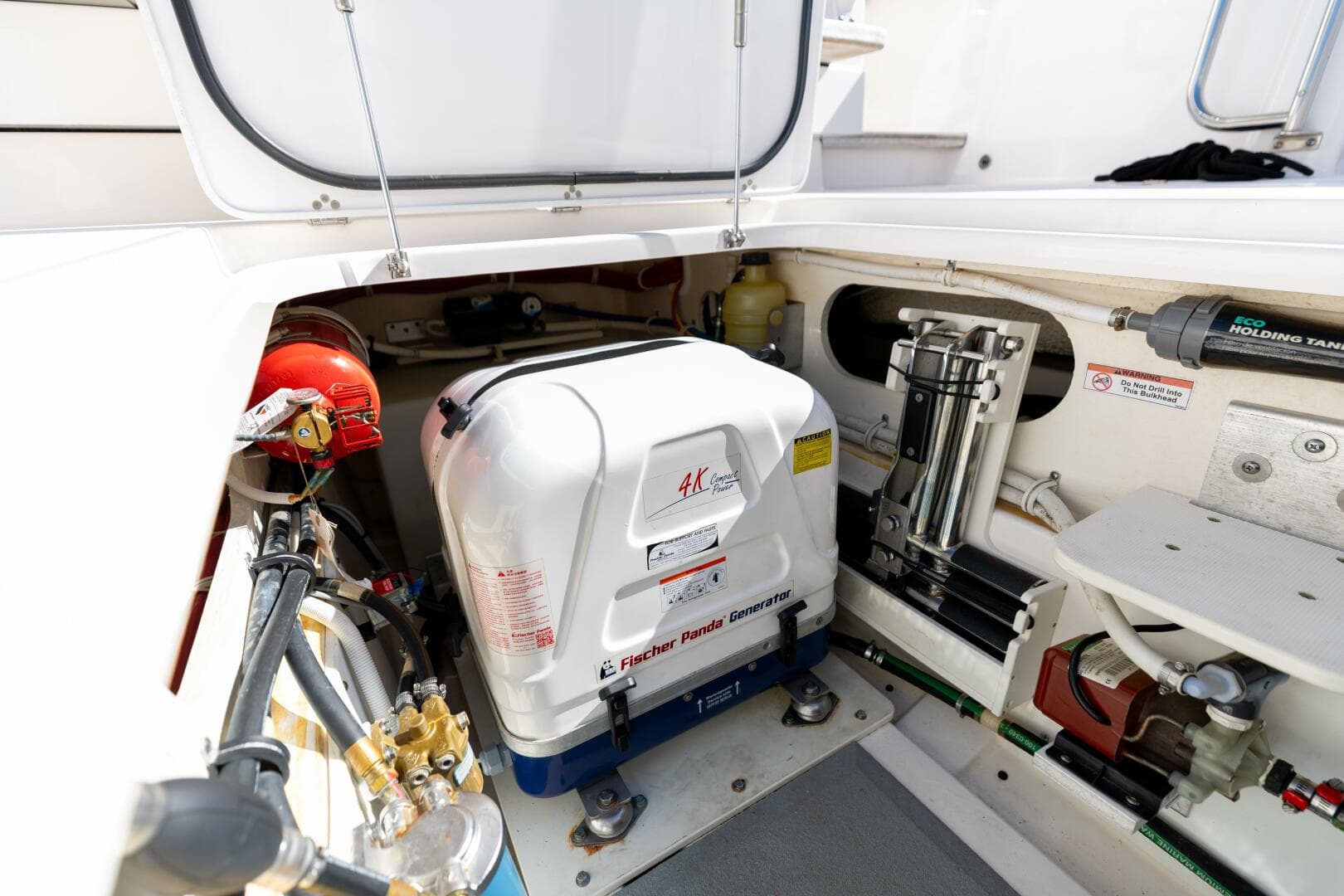 2019 Pursuit S 368 Moon Dogg Generator