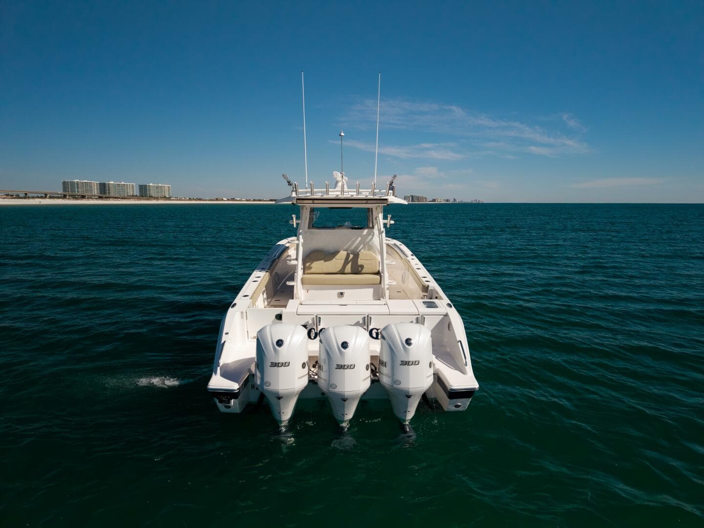 2019 Pursuit S 368 Moon Dogg Stern