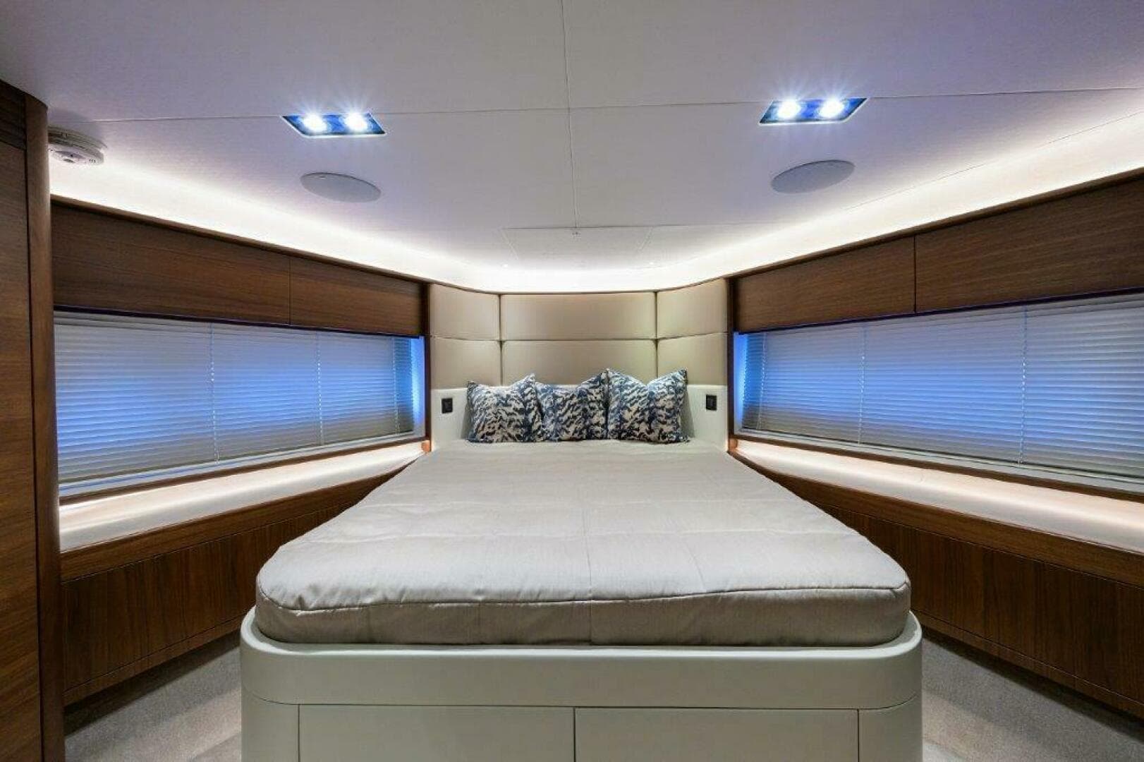 Princess Y78 - VIP Stateroom Forward