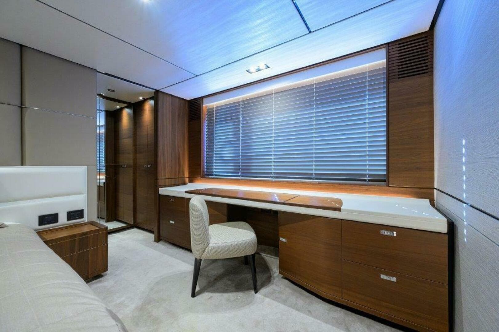 Princess Y78 - Master Stateroom