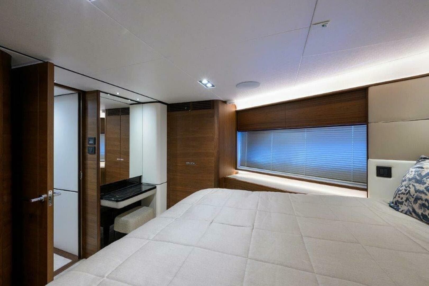Princess Y78 - VIP Stateroom Forward