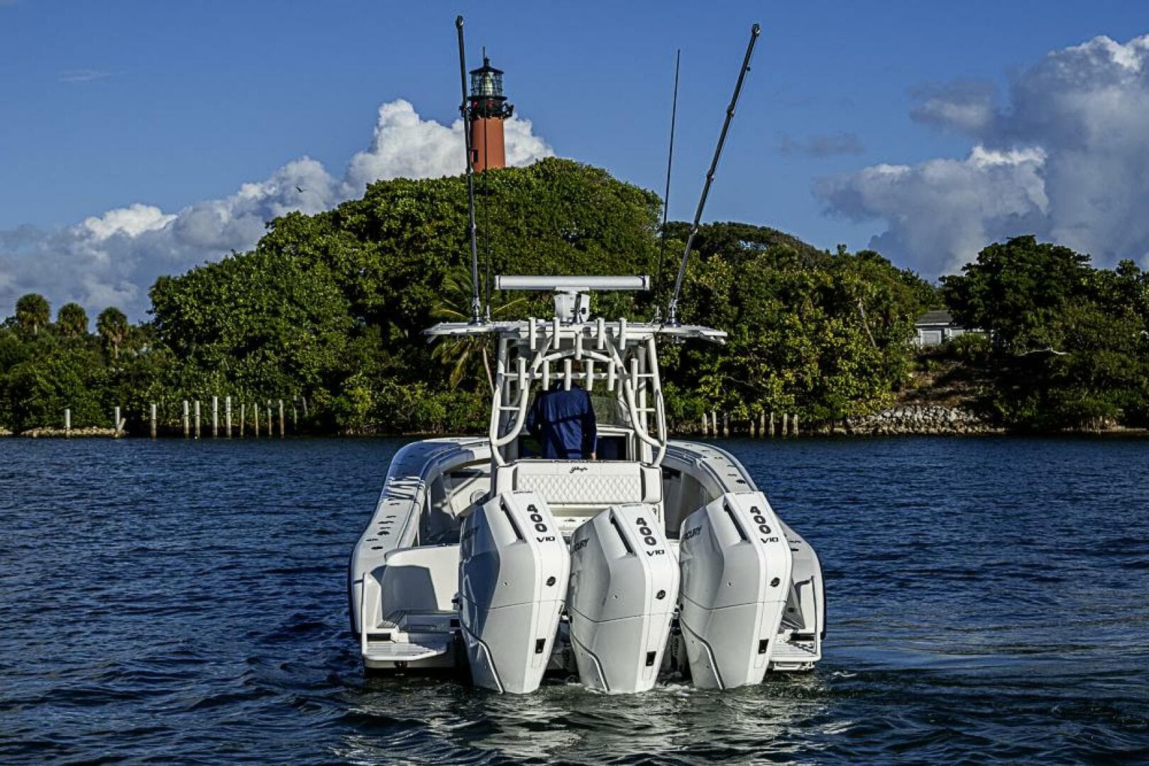 2011 Yellowfin 39 Offshore