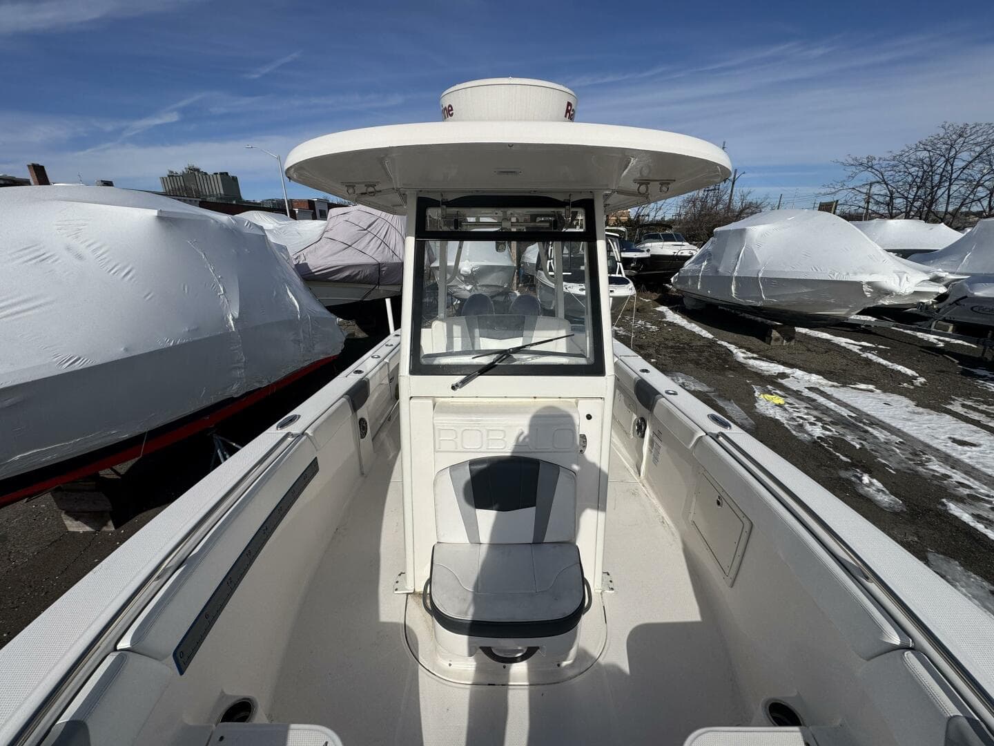 2020 Robalo R272