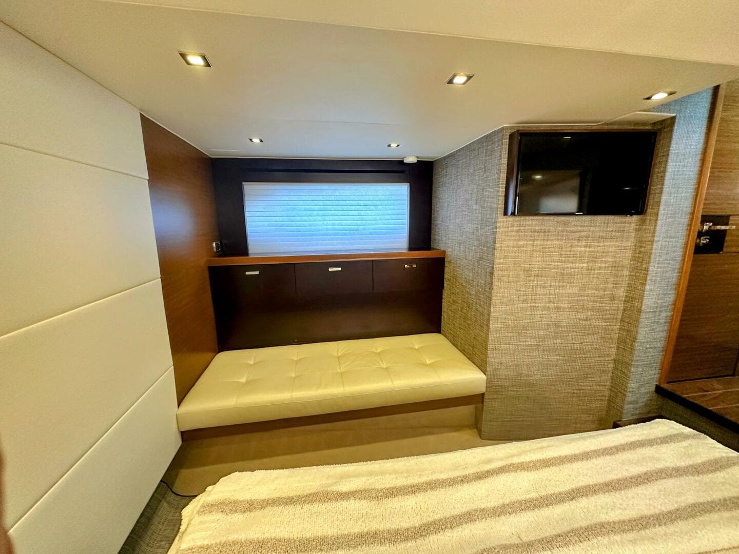 2014 Tiara Yachts 50 Coupe