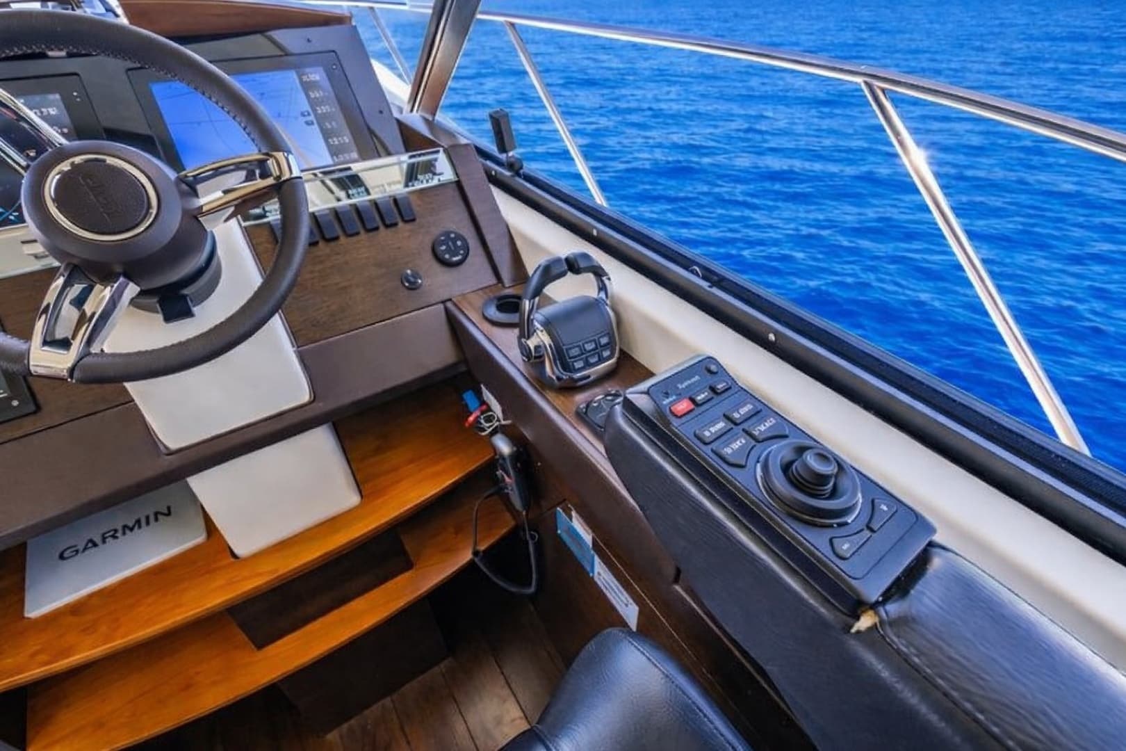 2014 Tiara Yachts 50 Coupe