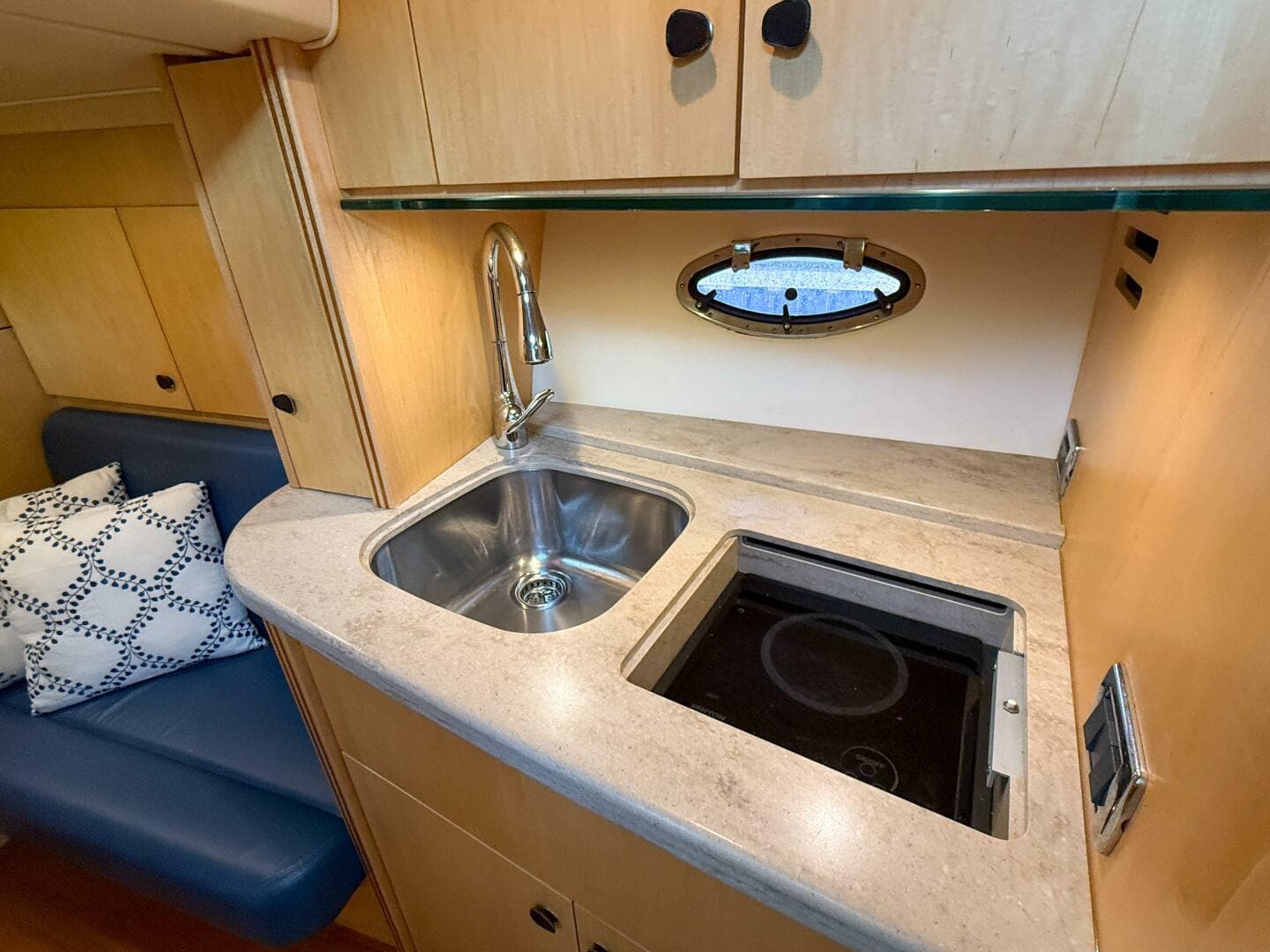 2013 Tiara Yachts 3600 Coronet