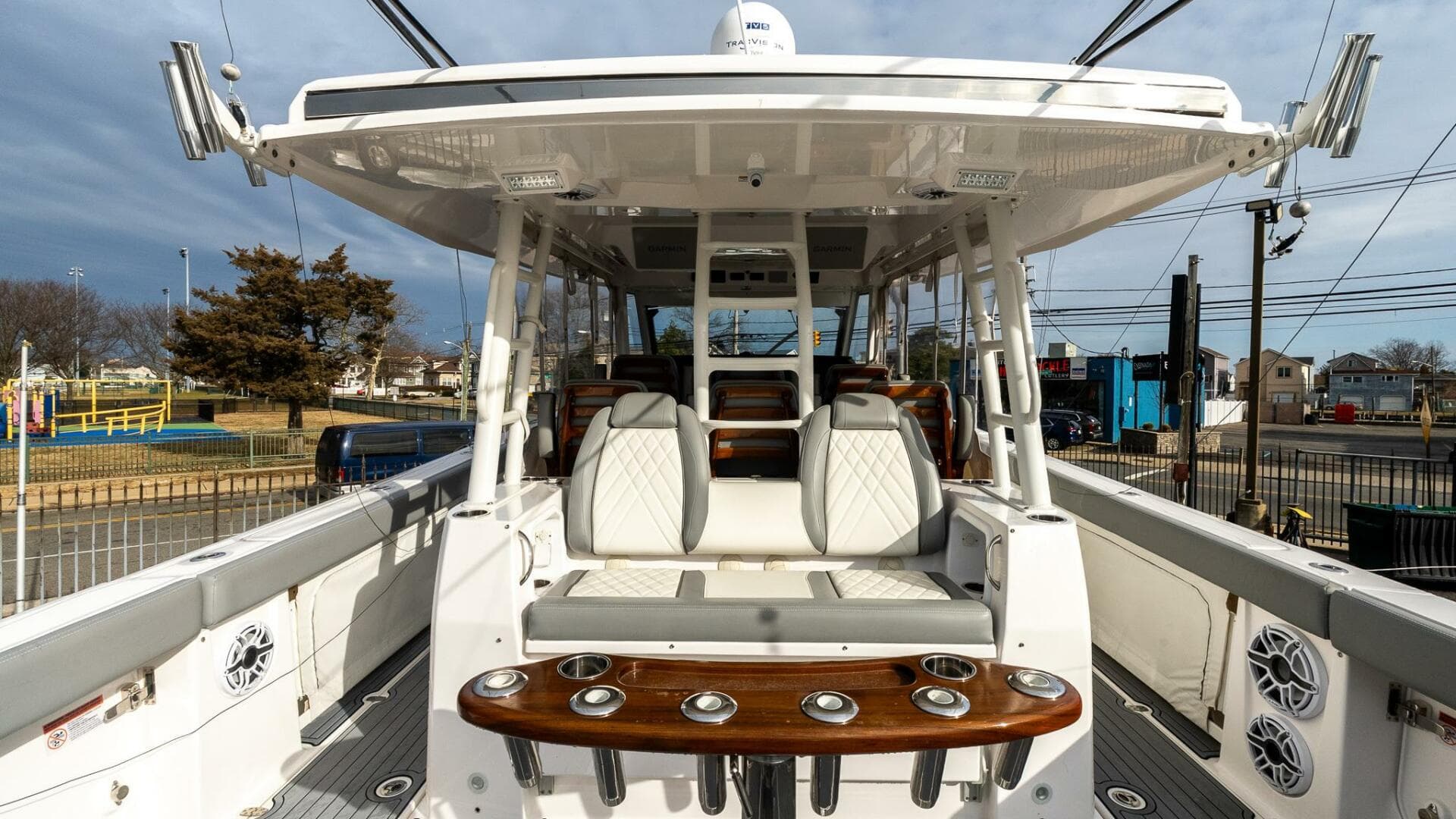 2023 Everglades 455 Center Console
