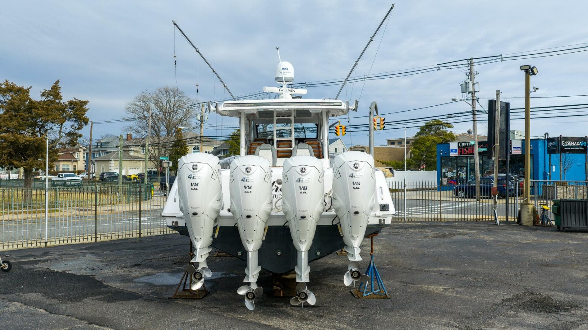 2023 Everglades 455 Center Console
