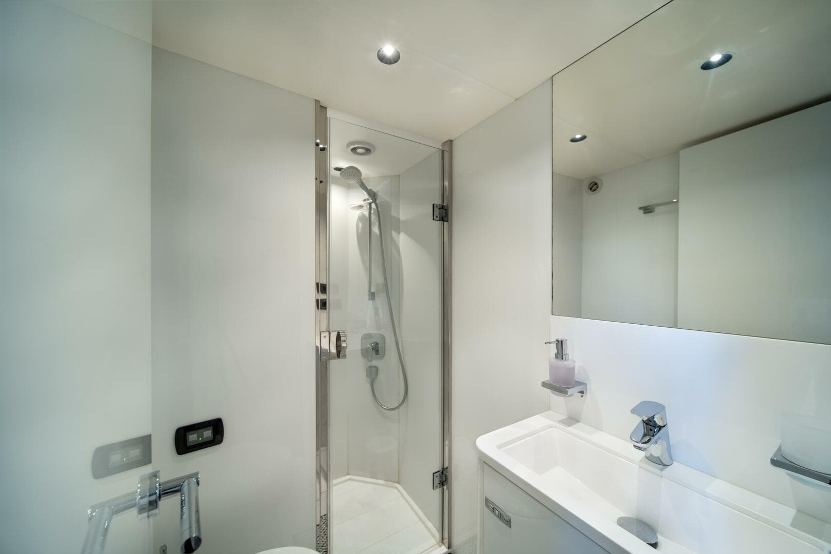 Princess 80 -Maravi Crew