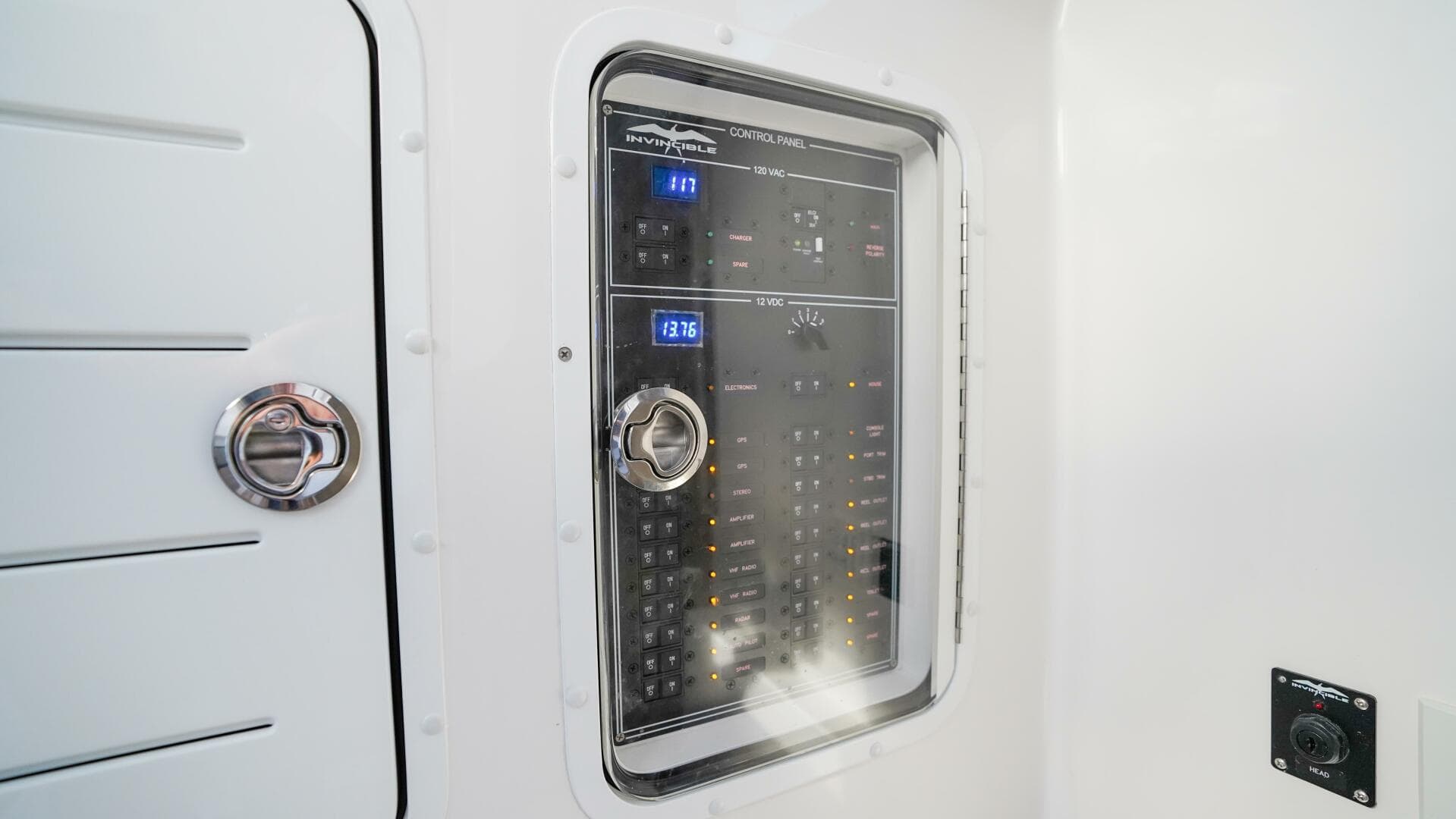 2024 Invincible 43 Open