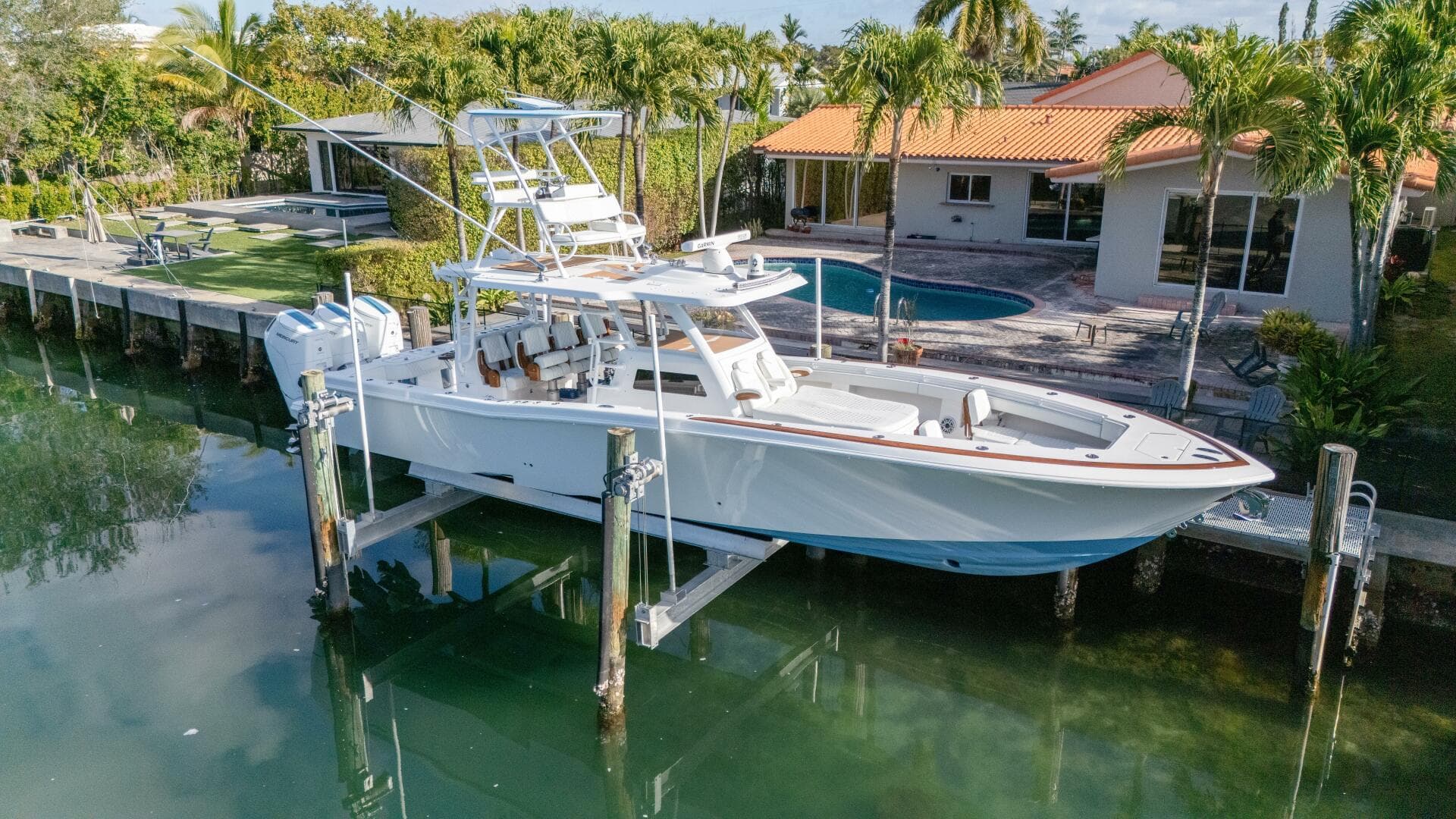 2024 Invincible 43 Open