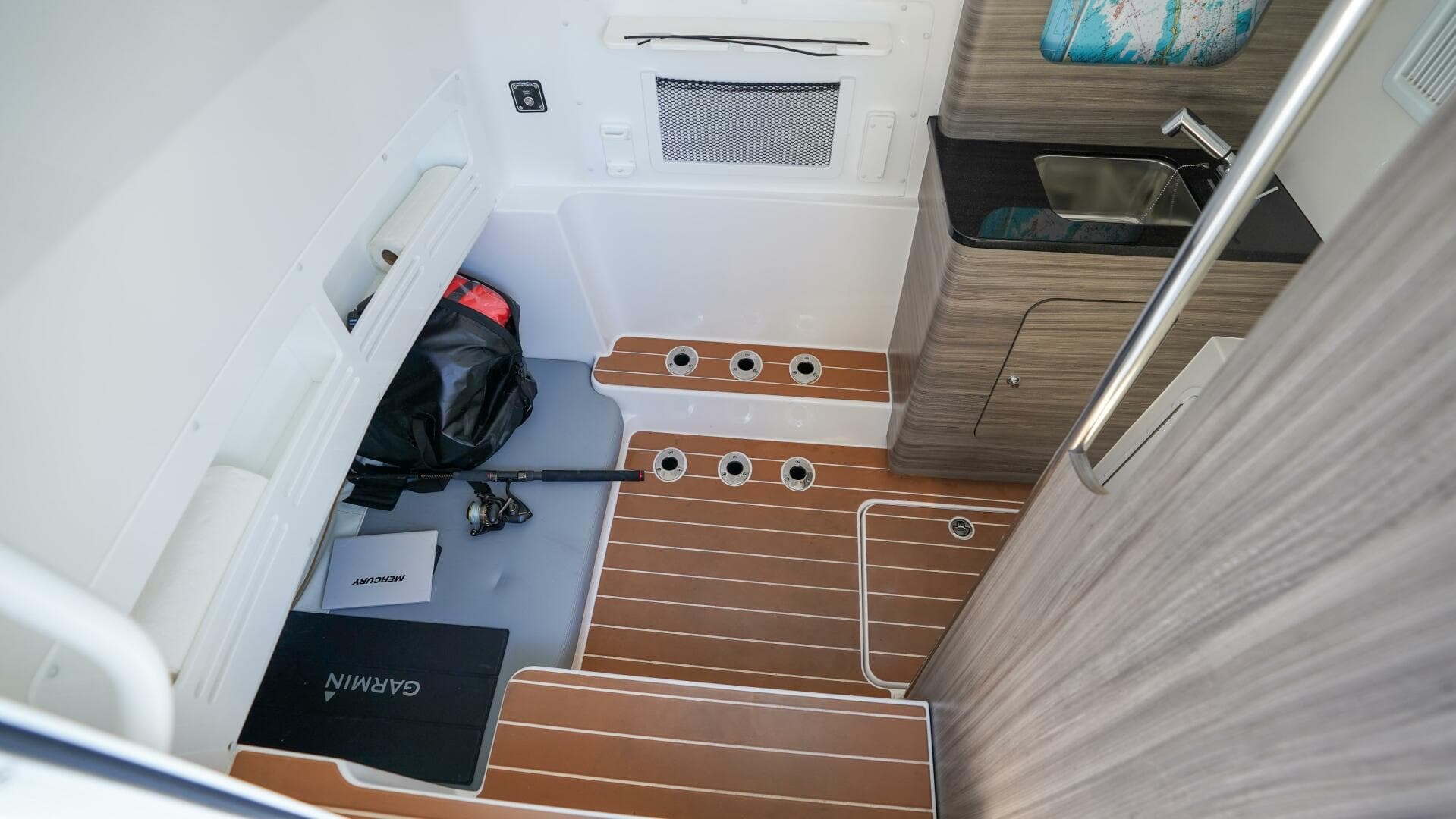 2024 Invincible 43 Open