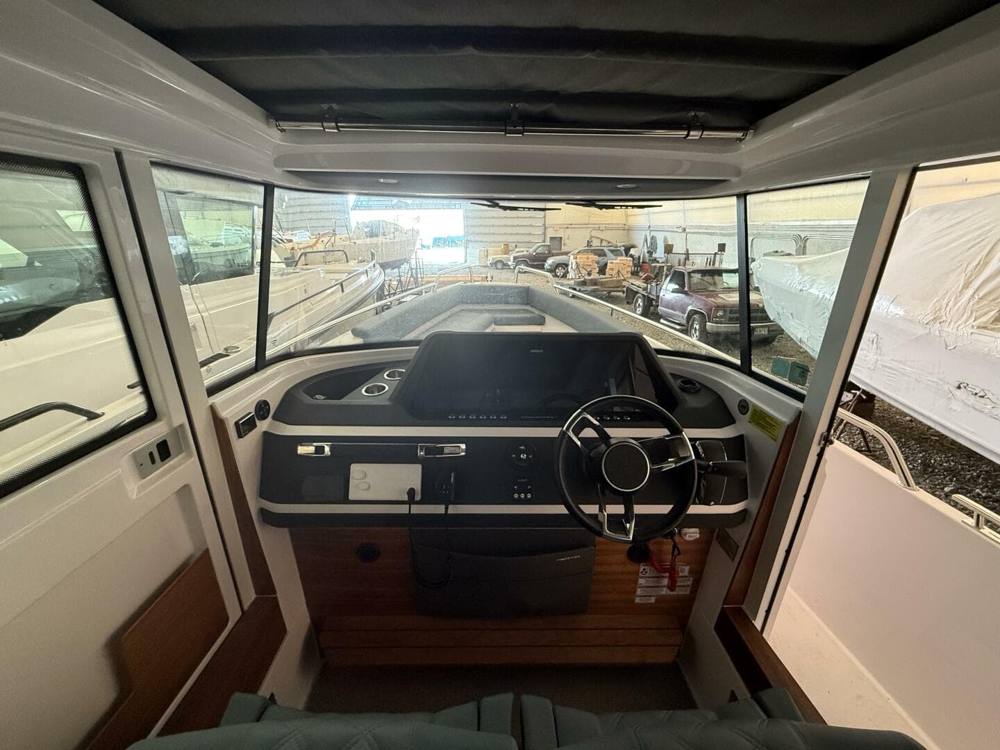 2022 Axopar 28 Cabin