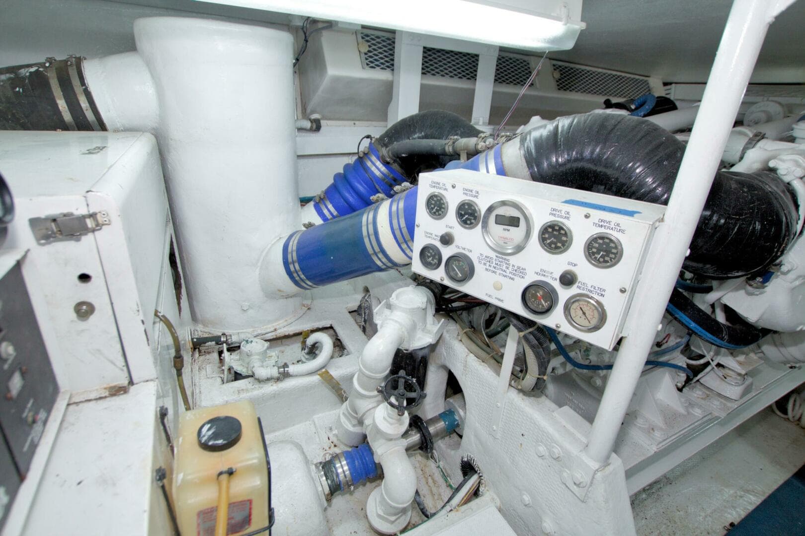 1990 Viking 53 Convertible