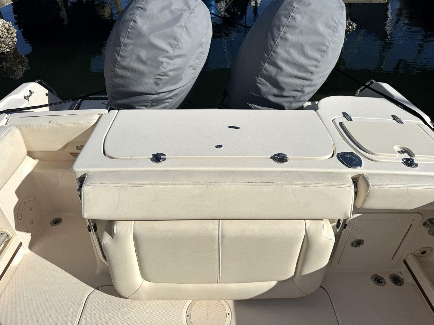 2017 Grady-White Fisherman 257