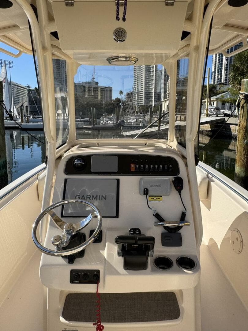 2017 Grady-White Fisherman 257