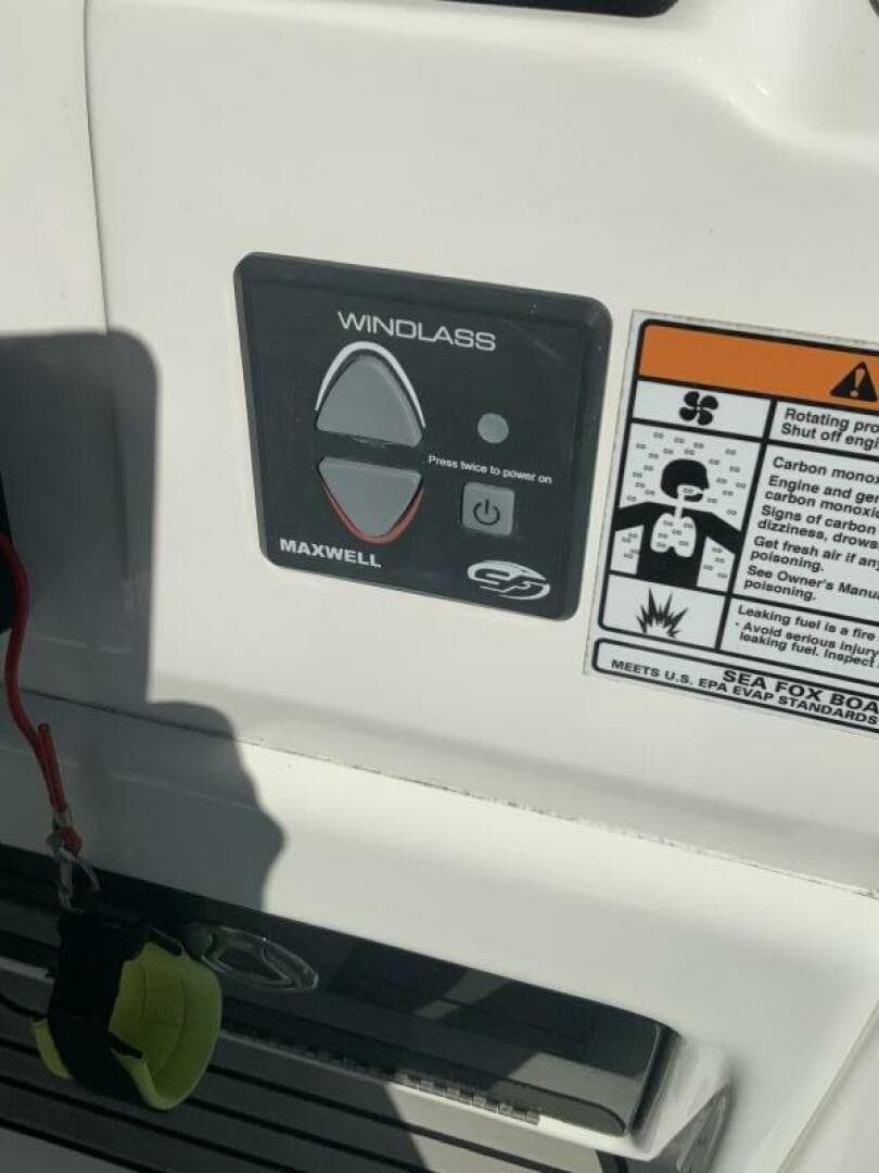 2022 Sea Fox 228 Commander