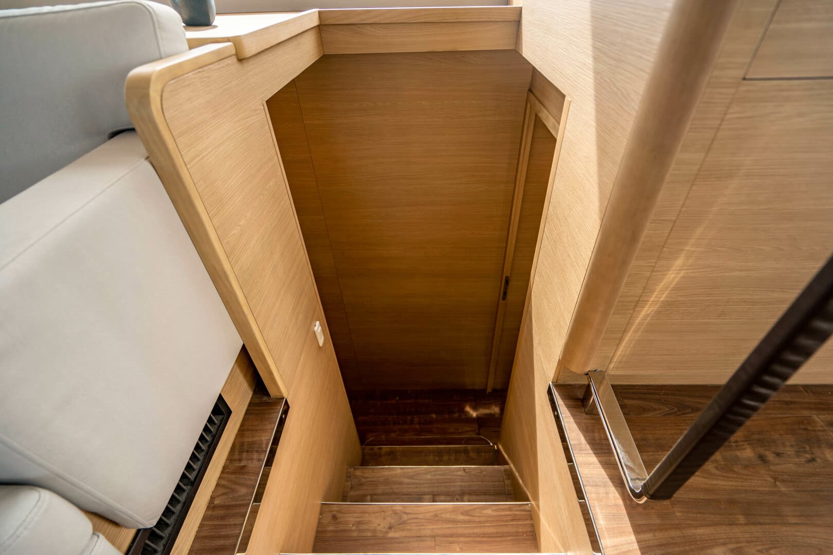 2024 Aquila 54 Yacht