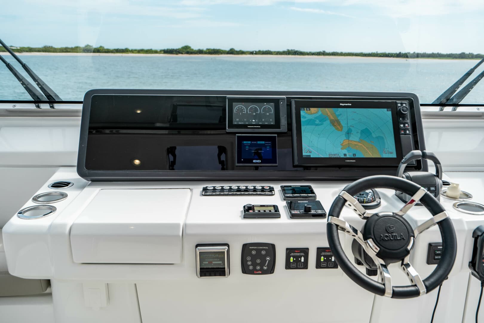 2024 Aquila 54 Yacht