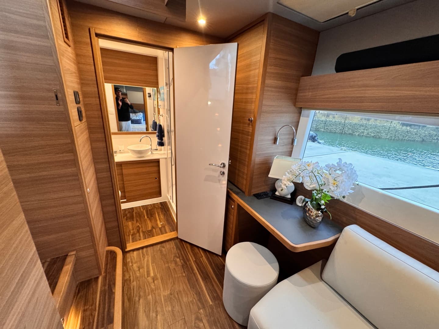2024 Aquila 54 Yacht
